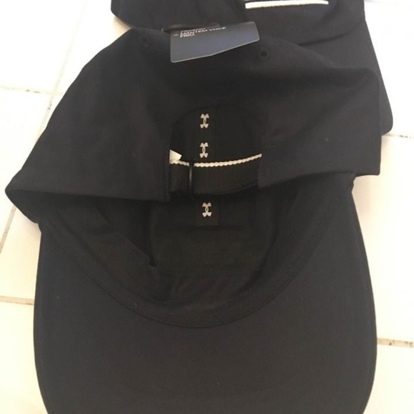 BRAND NEW men under armour training camp black adjustable cap / hat - Picture 4 of 5